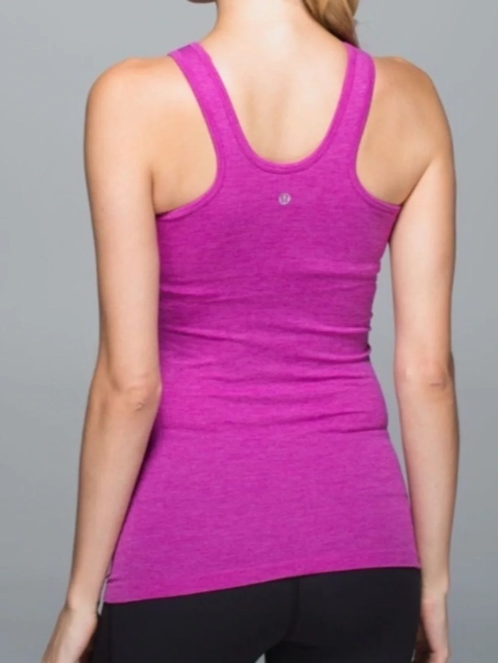 Lululemon Seamlessly Tank Top Built in Bra Long Berry Pink Purple - Size 10